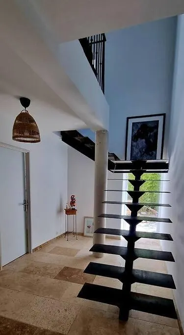 Maison : L'Appart Des Anges 10 Personnes Althen-des-Paluds 0*,